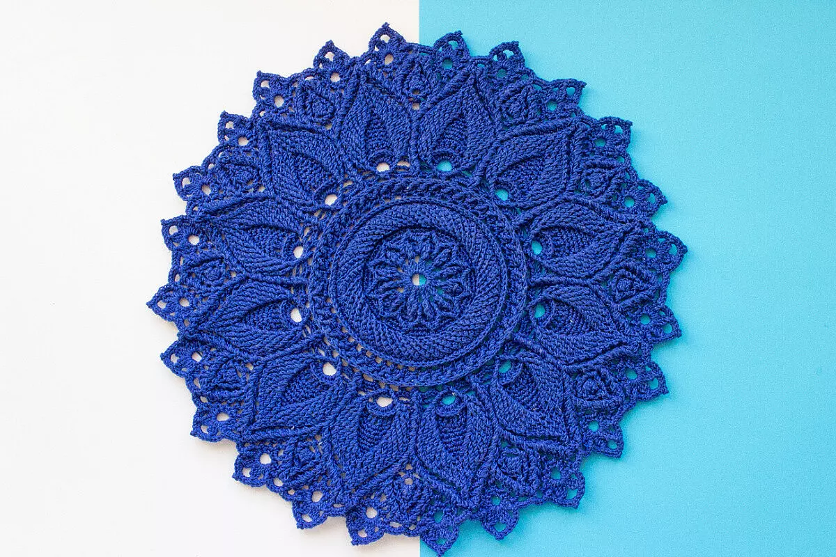 Mandala fatto di maglia